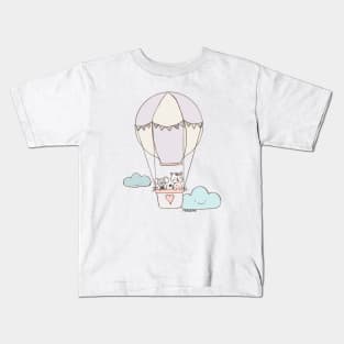 We travel in a balloon Kids T-Shirt